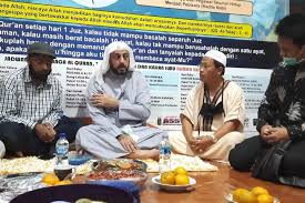 Berpulangnya ulama besar syekh ali jaber pagi ini, kamis (14/1/2021) pagi ini membawa duka mendalam bagi para pengurus yayasan syekh ali jaber. Penusukan Syekh Ali Jaber Adalah Potret Kelam Radikalisme Di Negeri Ini Halaman 1 Kompasiana Com