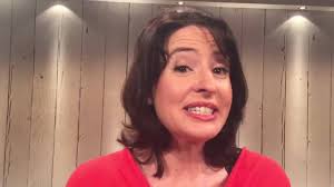 Auch Zahnpasta und Mundwasser kann man selber machen! Melanie Wenzel hat  Rezepte für euch:,  http://www.swr.de/buffet/leben/zahnpflege/-/id=257304/did=17050898/nid=257304/9i1pdk/index.html 