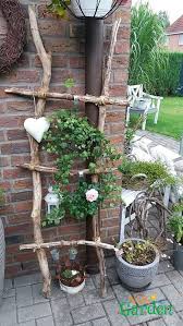 Leiter Aus Hausgemachten Zweigen Made Le Garten Pflanzen Ideen In 2020 Garten Pflanzen