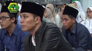 Ahmad djazuli utsman pada tahun 1925. Biografi Gus Kautsar Ploso Tulisan