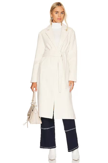 WINTER WHITE COATS | One Small Blonde | Dallas Fashion Blogger