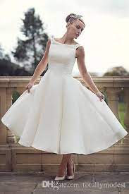 Büste 34 taille 40 hüften 44 länge 50 arm an. Grosshandel 60er Jahre Vintage Kurzer Tee Lange Brautkleider Einfaches Boot Hals Ballkleid Satin Sleeveless Rezeption Frauen Zweite Hochzeit Brautkleider Von Totallymodest 60 09 Auf De Dhgate Com Dhgate