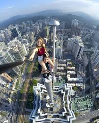 20 Crazy City Climber Selfies From Around The World Wow Gallery Unbelievable Pictures Cool Photos Scary Places