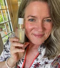 Lisa Cape Lilienthal (@cleanbeautyover50) • Instagram photos and videos