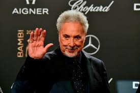 Sir thomas jones woodward, kbe (born 7 june 1940), best known by his stage name, tom jones, is a welsh pop singer particularly noted for his powerful voice. Tom Jones Estranged Son Makes Desperate Plea To Finally Meet His Dad After Hospital Scare