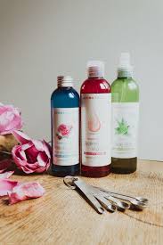 Glycerin is also called glycerol or glycerine, and it's a colorless, scentless, thick liquid used in all kinds of ways, from the food industry to beauty and hair products, to antifreeze and. Diy Glycerin Hair Spray With Aloe Vera And Rose Water For Curly And Wavy Hair Seven Roses