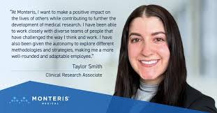 Amber Daly's Instagram, Twitter & Facebook