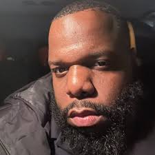 料理して、掃除して、黙ってる 🫱🏼 🫲🏽