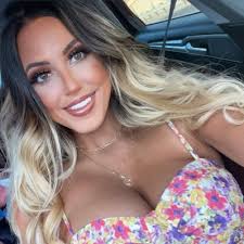 Dani Darko (@danarama_)