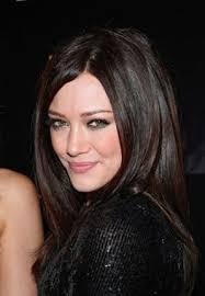 As she prepares to give birth to her third child, hilary duff just debuted a crazy change to her hair by dying it blue. 20 Hilary Duff Hairstyles Blonde Hair Color Highlights Styles Galore