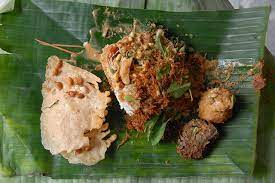 Sego Pecel Nasi Pecel Madiun Indonesia Food Food And Drink Pecel