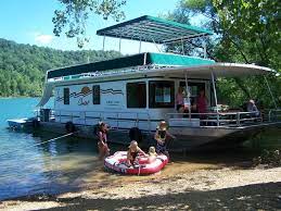1985 42 foot gibson houseboat in springville, tn. Houseboating Adventures Take Family Fun To A Whole New Level Houseboat Vacation Houseboat Rentals Houseboating