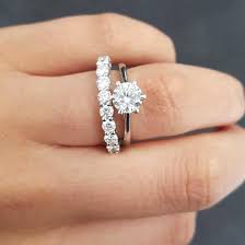 Simple Yet Stunning Double Tap If You Love This Set Dubai Rocks Luxury Wedding Rings Unique Wedding Rings Simple Wedding Rings Solitaire
