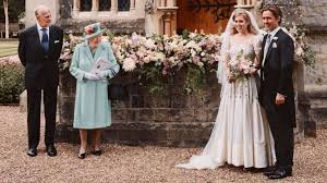As is common in european royal families, queen elizabeth and prince philip of greece are distant cousins. Princess Beatrice Edoardo Mapelli Mozzi Have Low Key Wedding Ceremony Queen Elizabeth Prince Philip In Attendance