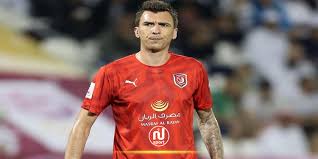 وحلّ ميلان في المركز الثاني في ترتيب الدوري الإيطالي هذا الموسم وراء إنتر. Ù…ÙŠÙ„Ø§Ù† ÙŠØ¹Ù„Ù† Ø§Ù„ØªØ¹Ø§Ù‚Ø¯ Ù…Ø¹ Ù…Ø§Ù†Ø¯Ø²ÙˆÙƒÙŠØªØ´