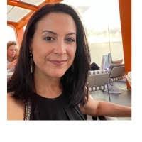 Ivette Pinto's Instagram, Twitter & Facebook