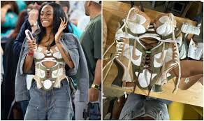 Sha'Carri Richardson Wore a Customized Nike Sneaker Top for Team USA's  Olympic Gold Win