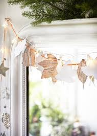 Below you'll find some great christmas and this easy christmas craft would be great to do with the older kids. 17 Easy Diy Christmas Window Decorations Best Holiday Window Ideas