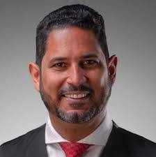 Antonio Gomez's Instagram, Twitter & Facebook