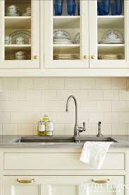 Kitchen Hardware Ideas Brass Hardware White Kitchen Cabinet With Brass Hardware Kitchenhardware Brassha Kitchen Hardware Kitchen Design Off White Kitchens