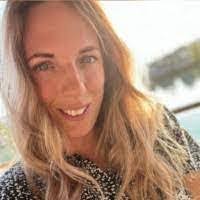 Kerra Bush's Instagram, Twitter & Facebook