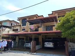 Ejen Hartanah Perak Rumah 2 5 Tingkat Di Venice Manjung Untuk Dijual In 2020 Outdoor Decor Outdoor Home Decor