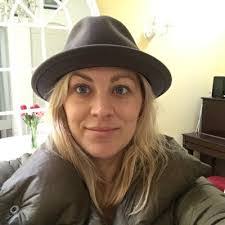 Michelle Rubinstein's Instagram, Twitter & Facebook