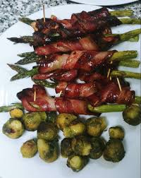 Bacon Wrapped Asparagus With Brown Sugar Glaze In 2020 Bacon Wrapped Asparagus Bacon Wrapped Sugar Glaze