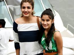 Raveena Tandon S Daughter Rasha Thadani Is Already A Singing Sensation Watch Video Pinkvilla Raveena tandon with her parents & kids spotted at hakkasan in bandra on 17th feb 2019.