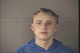 Shawn Messinger's Instagram, Twitter & Facebook