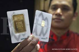 Emas khususnya dapat membangkitkan aura kekayaan yg kuat dalam diri sesorang.lbarat apabila harga emas dan silver turun mendadak. Harga Emas Hari Ini 27 10 Di Butik Emas Tetap Rp 1 007 000 Per Gram