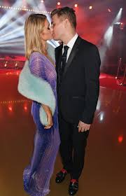 Hilton and zylka first met an an oscars party. Chris Zylka Is Paris Hilton S Ex Fiance What To Know About The Handsome Actor