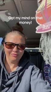 Amber Boyce's Instagram, Twitter & Facebook