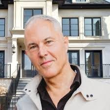 Debra Monteleone's Instagram, Twitter & Facebook