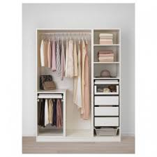 خزانة ملابس لون أبيض