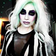 Lots Of Inspiration Diy Makeup Tutorials And All Accessories You Need To Create Your Own Di Beetlejuice Makeup Beetlejuice Costume Halloween Costumes Makeup