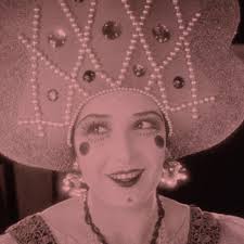 RÉTROSPECTIVE WILLIAM A. WELLMAN 🎭 "Masques d'artistes" : triangle  amoureux, évasion façon Houdini et l'envoûtante Florence Vidor, proie d'un  escroc sans scrupules. Entre comédie de troupe et drame passionnel, Wellman  déploie tout