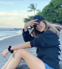 Peyton Coffee - Free pics, galleries & more at Babepedia