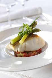 Fine Dining Is An Art Get To Know The Most Exclusive Restaurants And Chefs At Themonsyeursjournal Com Essen Und Trinken Rezepte Fischrezepte