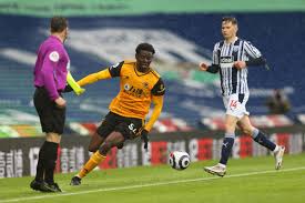 He has a height of 6.1 feet or 1.88 m.ostasowei weighs around 82 kg. Wolves Fans Verdict V West Brom The Kids Are Alright Express Star