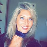 400+ "Lillian De" profiles