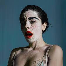 TODO ES NADA Y TODO ES PAN.