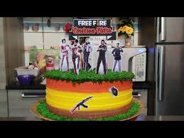 O bolo free fire é um doce perfeito para comemorar o aniversário de crianças e adultos. Bolo Tema Free Fire Youtube Marvel Birthday Cake Fire Cake Cake Decorating Videos