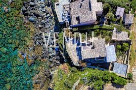 Vente maison et villa de luxe en corse. Immobilier De Charme En Corse Les Ventes Passees De Corse Prestige Immobilier Christie S