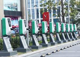 Tỷ phú Phạm Nhật Vượng rót thêm 1.700 tỷ vào doanh nghiệp đang ...