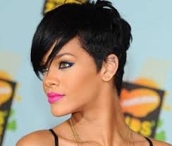 Coiffure Rihanna Take A Bow Rihanna Short Hair Rihanna Hairstyles Rihanna Haircut