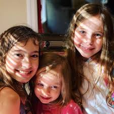 Lauri Thompson (LauriTapestry@)