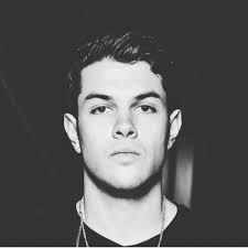 KEVIN GROSSMAN · Artist Profile