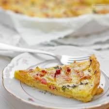 Zwiebel speck kuchen schmeckt als snack zu einem glas wein. Quiche Lorraine Mit Speck Und Zwiebeln Madame Cuisine