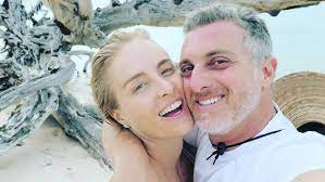 Ele nasceu no dia três do. Filho Mais Velho De Luciano Huck E Angelica E Internado No Rio Istoe Independente